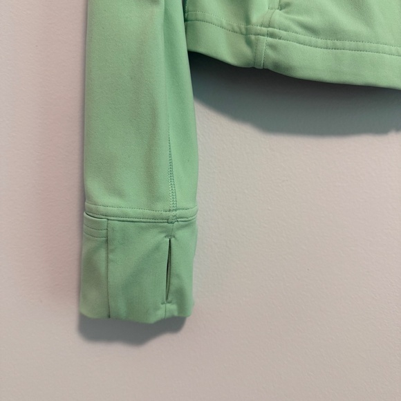 Lululemon Nulu Cropped Define Jacket Size 4 - Picture 3 of 10